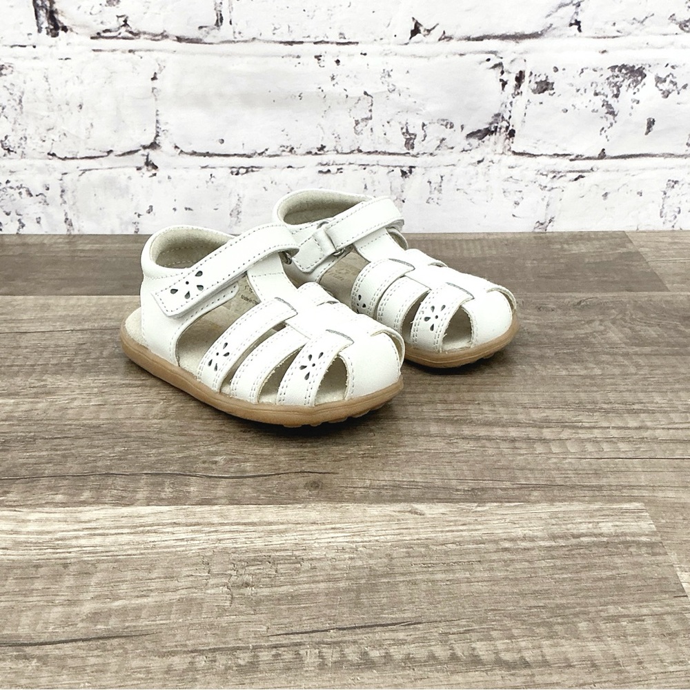 See Kai Run Gloria IV leather sandals white size 7